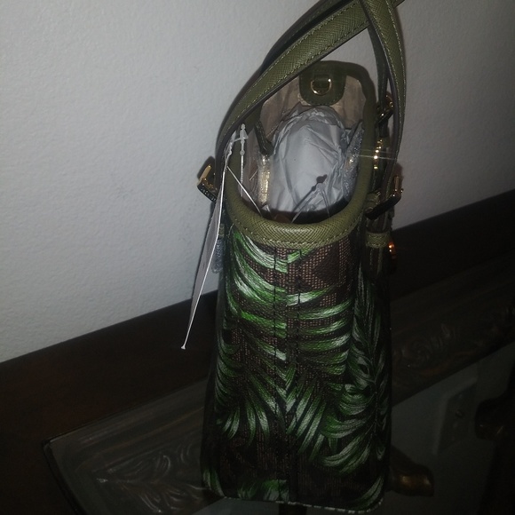 Michael Kors Jet set brown Olive 🌴 Palm xs tote - Picture 5 of 6